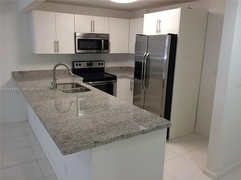 9143 SW 77th Ave #B107 — Photo 4