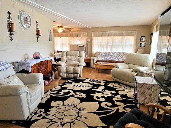 3rd image of 15507 Lakeshore Villa Dr #85