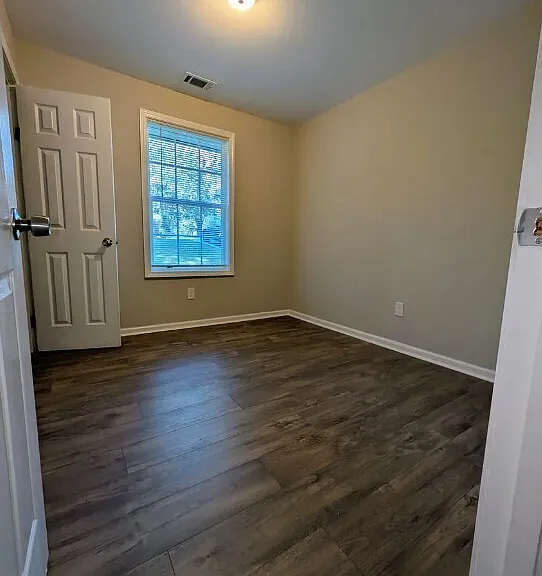 537 Eastside Dr — Photo 15