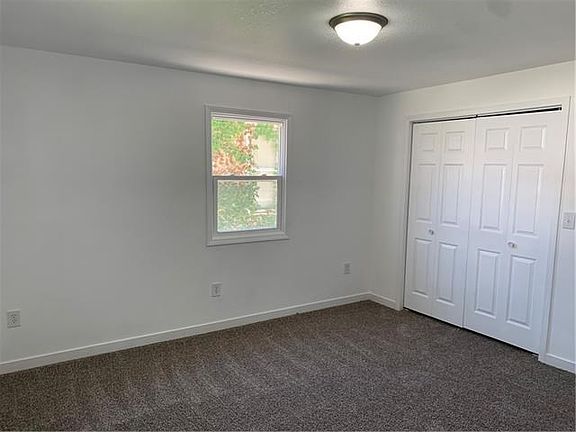 5th image of 2611 Renick St