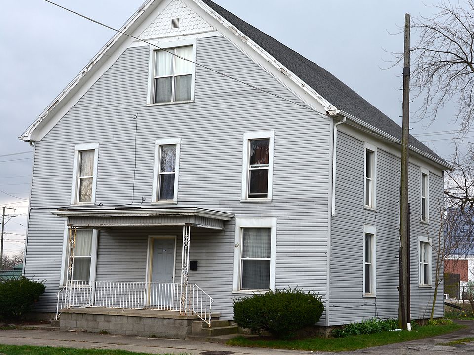1st image of 119 W McKibben St