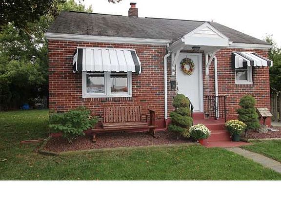 2nd image of 16 N Hoover Ave