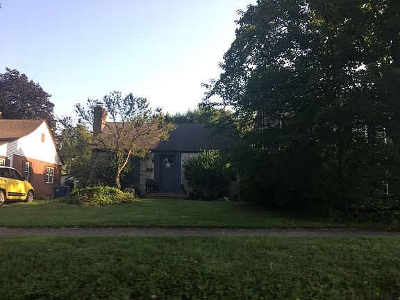 2nd image of 1824 Kessler Boulevard East Dr