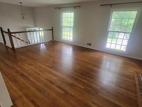 3rd image of 7063 Wolftree Ln