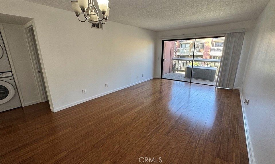 1st image of 760 Rimpau Ave Unit 202