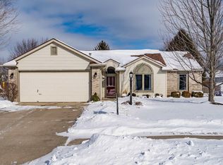 1809 Monet Dr, Fort Wayne, IN 46845