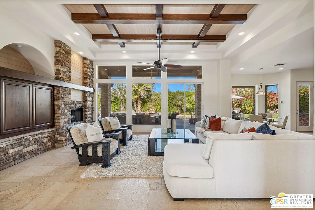 5 bed, 5.5 bath, 4293 sqft, $8,000 — Photo 4
