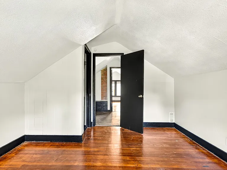81 Baier Dr — Photo 21