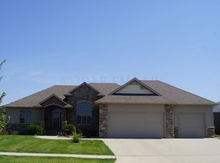 4460 Beach Ln S, Fargo, ND 58104
