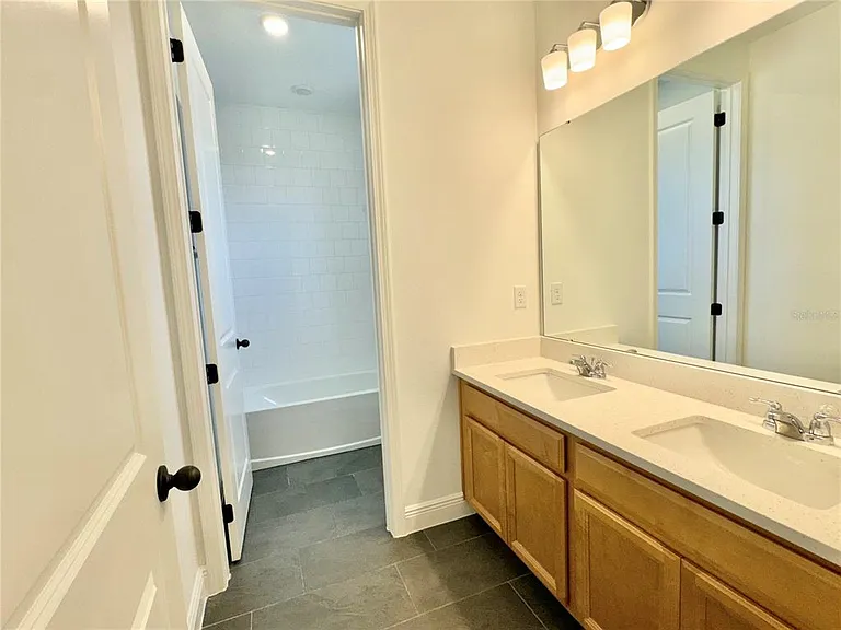 9726 Neruda St — Photo 40