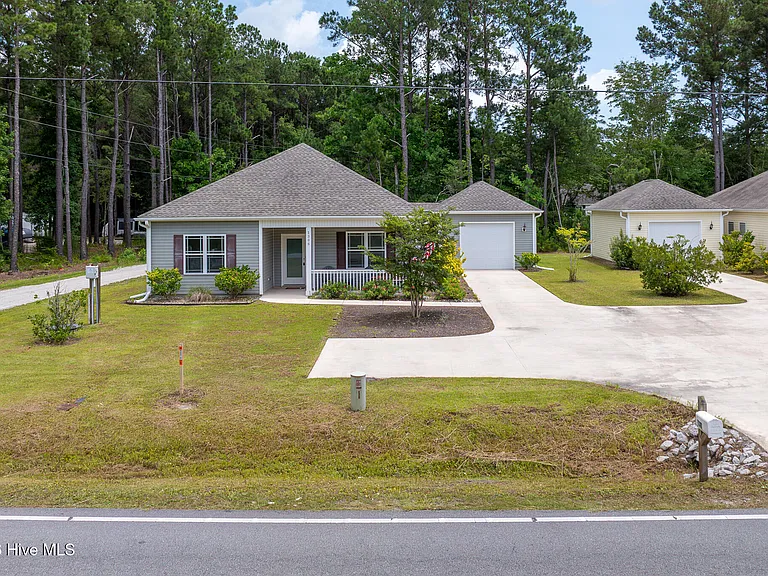 1306 Old Folkstone Rd — Photo 3