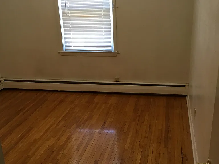 1006 Broadway St — Photo 34