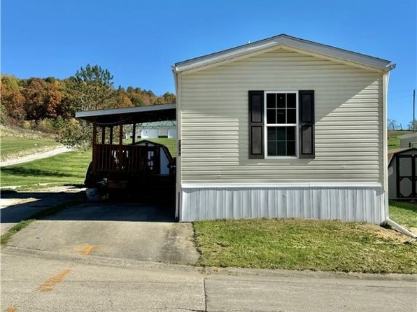 2895 Elk Dr SE, Dennison, OH 44621