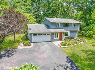 1720 Range Trl, Verona, WI 53593