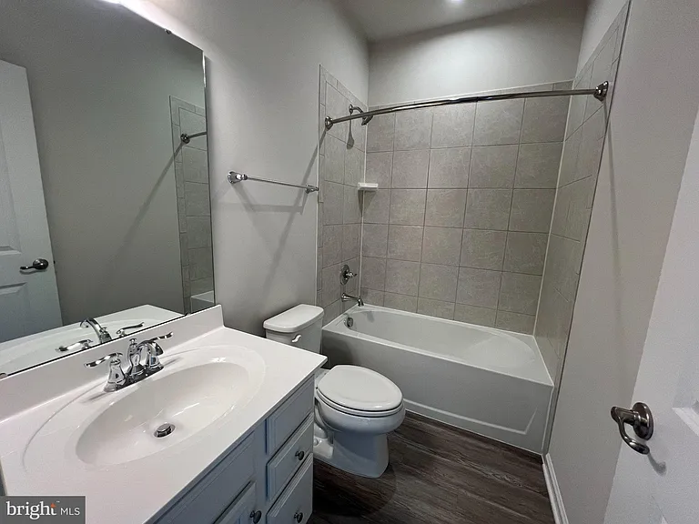 526 River Rd — Photo 34
