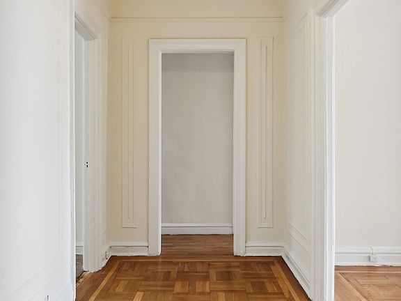4th image of 115 Cabrini Blvd APT B62