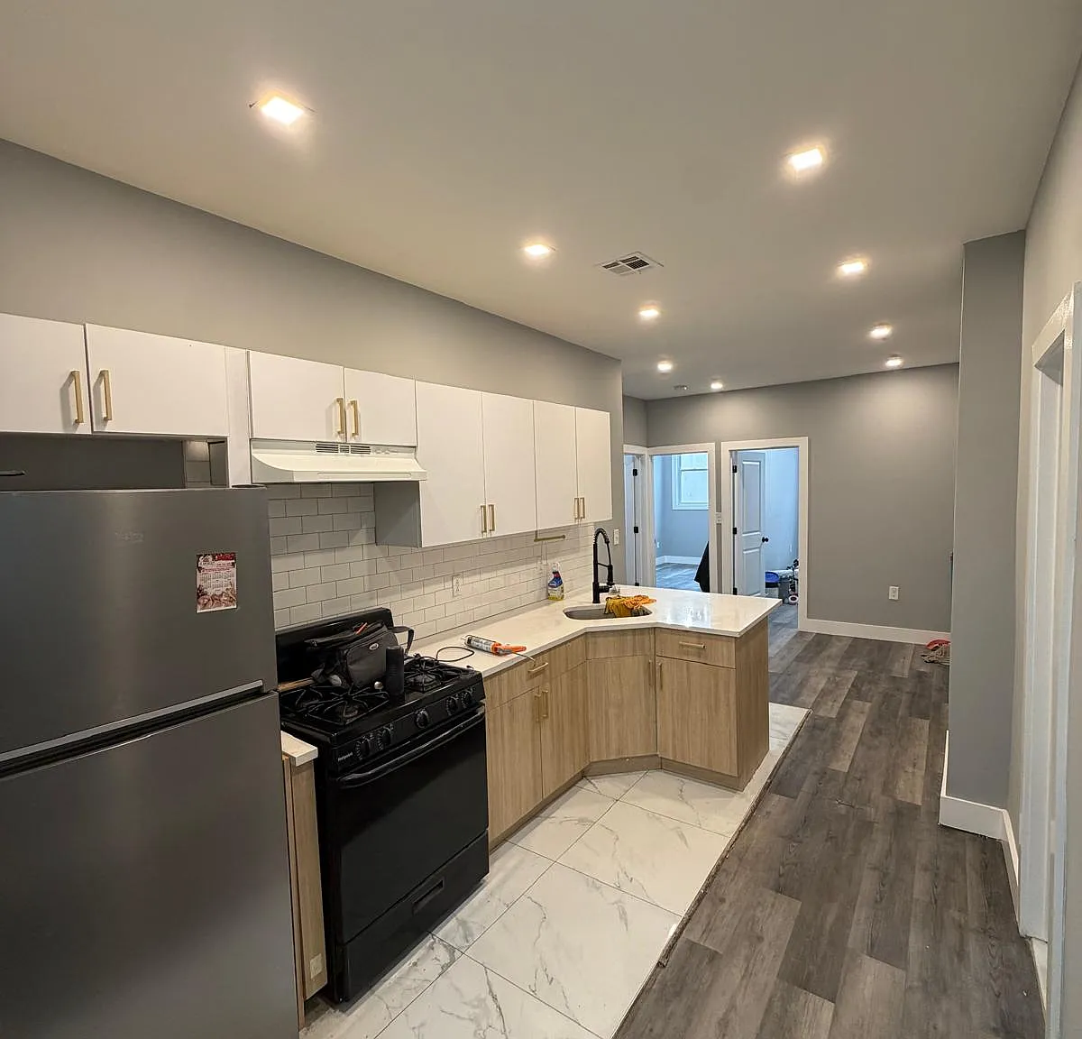 3 bed, $2,350 — Photo 1