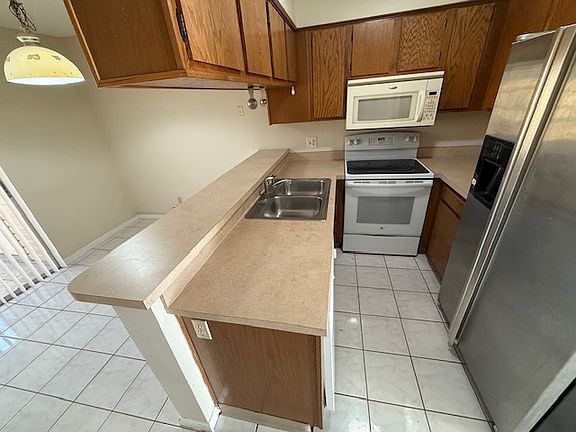 5th image of 11309 Grandville Dr