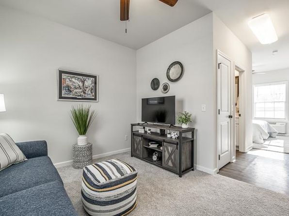 195 W 12th St #100-2