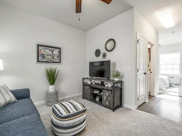 195 W 12th St #100-2, Cookeville, TN 38501