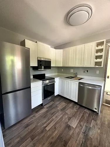 131 N Elm St #1 Photo 1