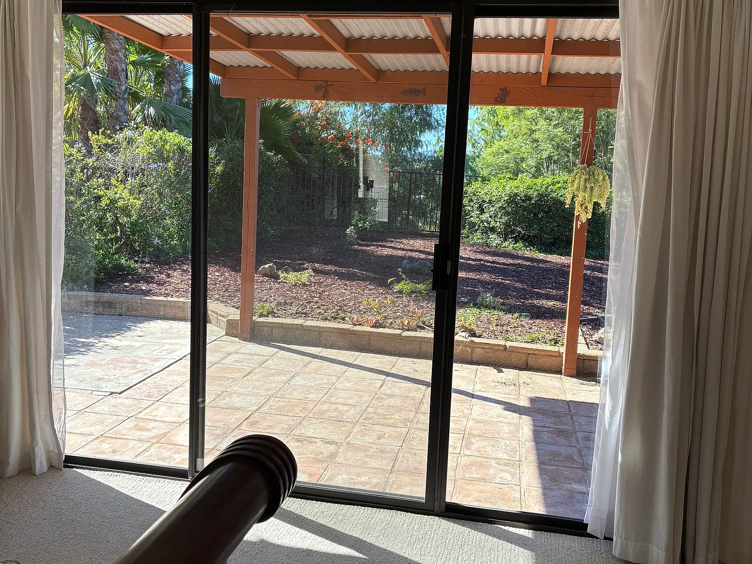4 bed, 2372 sqft, $1,200 — Photo 2
