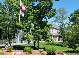 11 Old Colony Ln, Cumberland, ME 04021