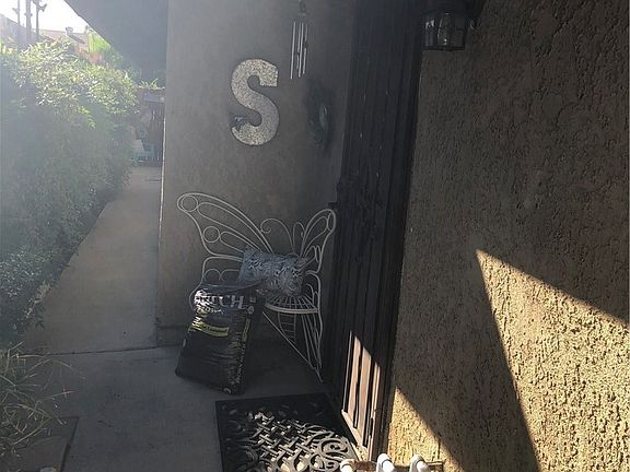 2nd image of 1123 McKinley St