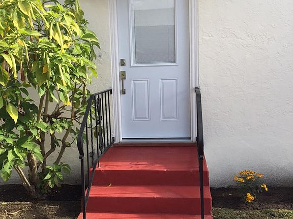 3rd image of 4367 Marlborough Ave