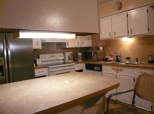 2nd image of 3510 Crestside Dr