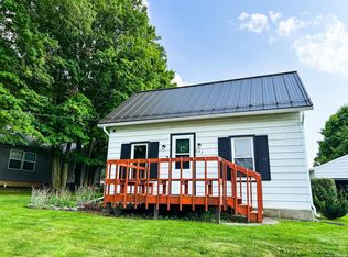 425 Front St, Rome City, IN 46784