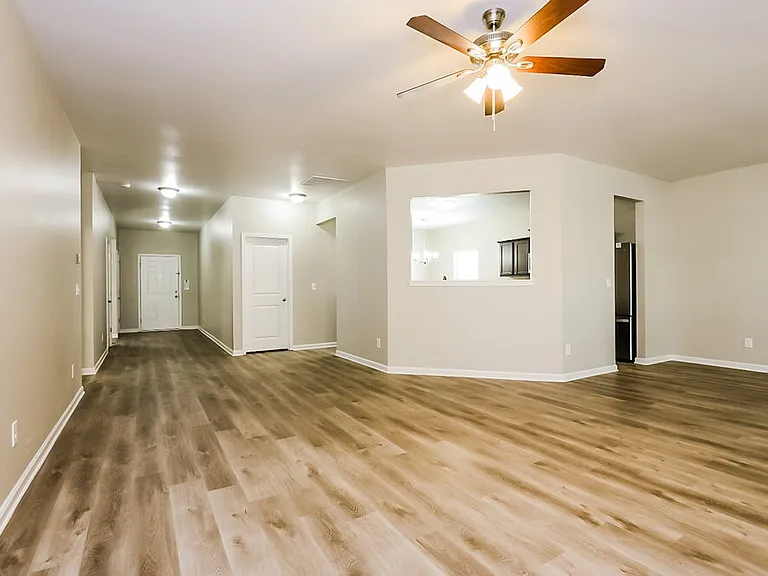 3517 Mica Cir SE — Photo 5