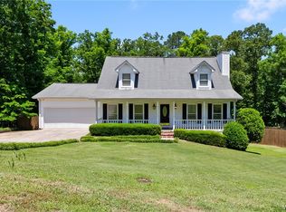 12399 Hunters Pointe Dr, Northport, AL 35475