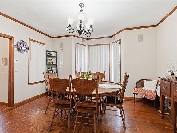 3rd image of 57 Russell Ave