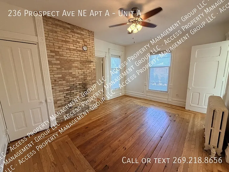 236 Prospect Ave NE #A — Photo 3