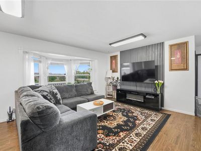 8890 Lexington Ave, De Soto, KS, 66018