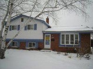 29387 Newport Dr, Warren, MI 48088