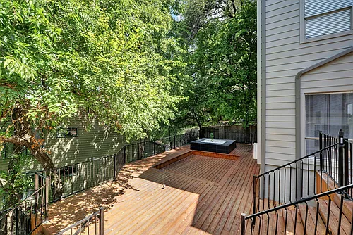908 Poplar St #103 Photo 1