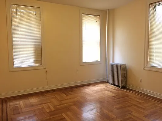 Rented by Lang Realty LLC | media 2