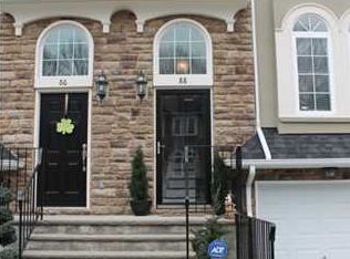 88 Presentation Cir, Staten Island, NY 10312