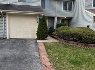 774 Colorado Ct, Carol Stream, IL 60188