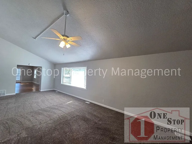 7111 Brooklyn Ave — Photo 8
