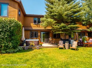 814 Powderhorn Ln APT E, Jackson, WY 83001
