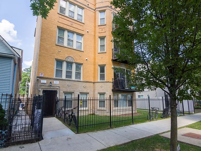 3510 W Cortland St #1S — Photo 1