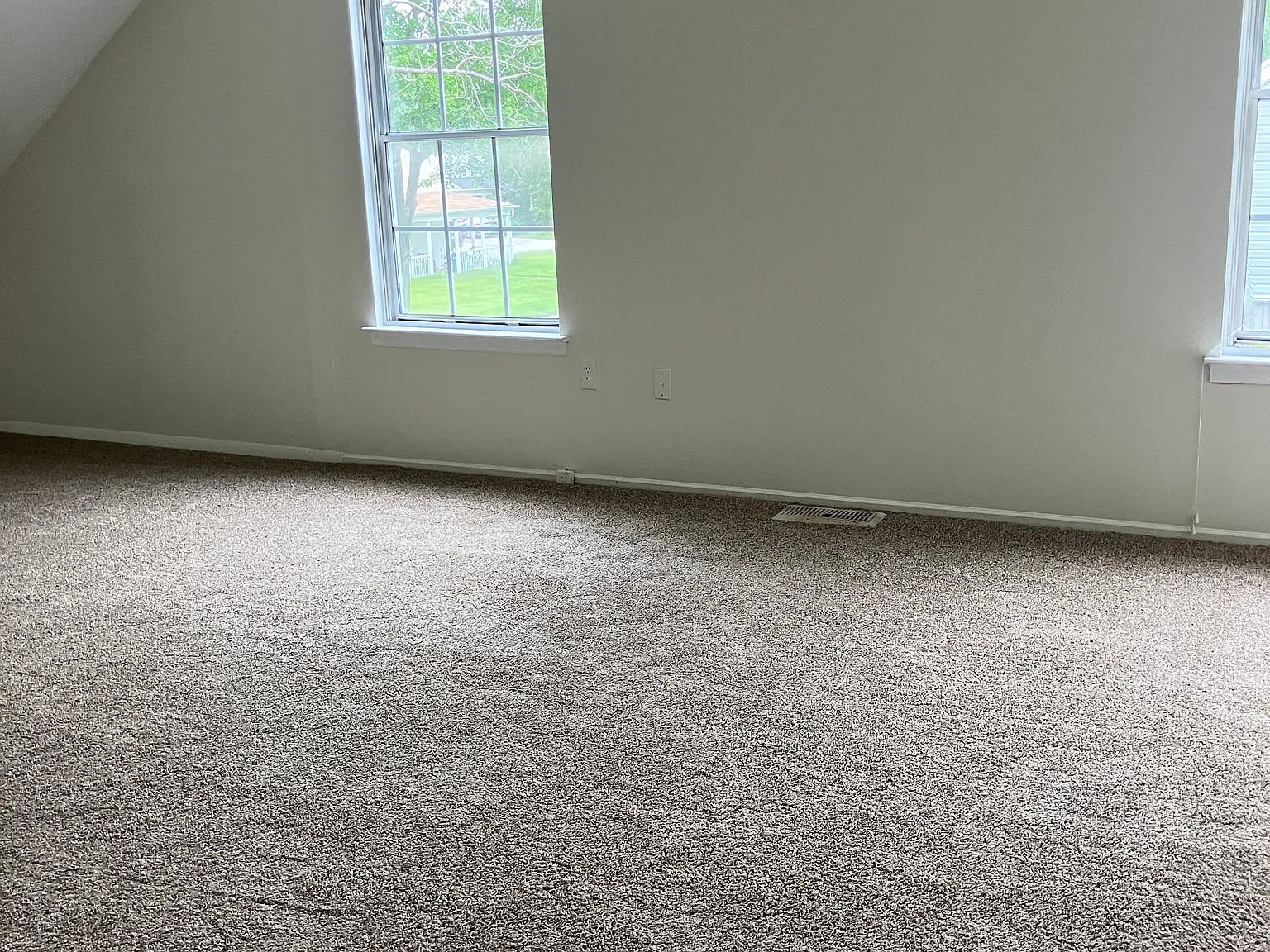 3 bed, 1654 sqft, $2,395 — Photo 4