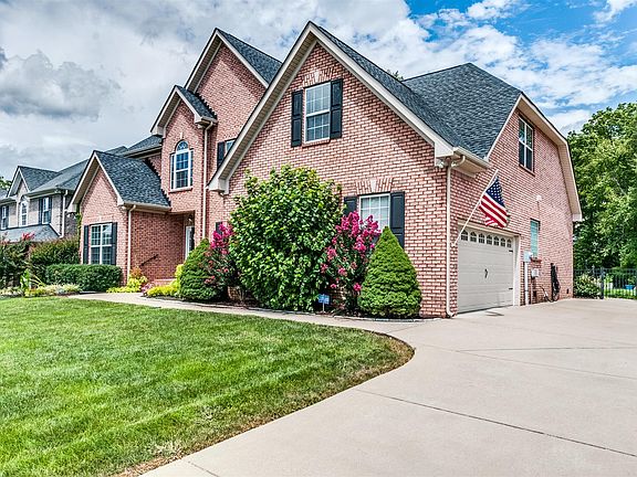 3rd image of 5014 Stonewood Dr