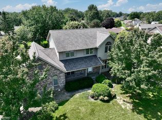 584 Chasseur Dr, Grand Blanc, MI