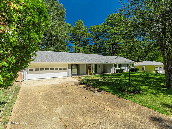 3rd image of 1404 Kimwood Dr