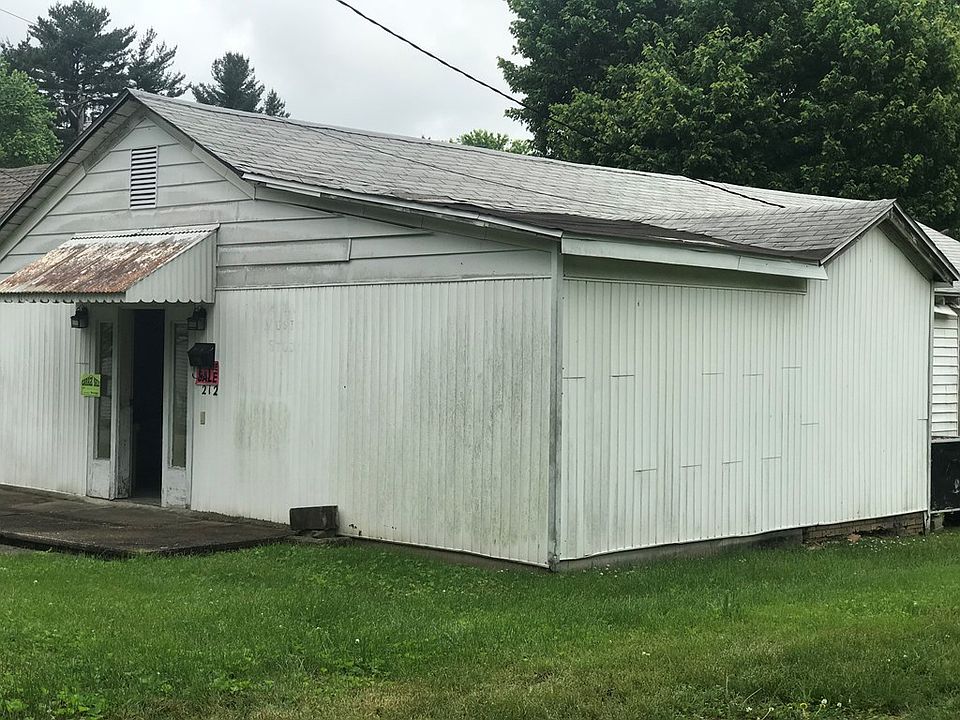 2nd image of 212 Springlake St