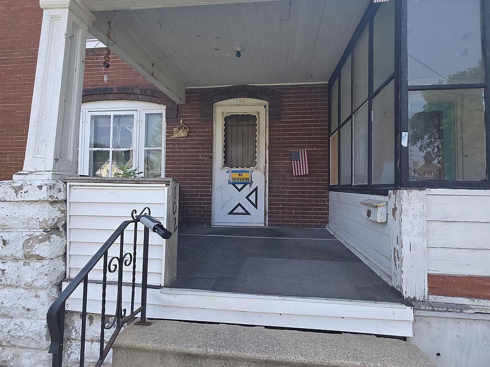 1st image of 102 Randolph St